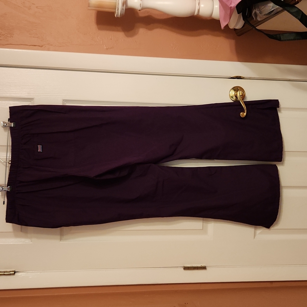 Cherokee workwear flare scrub pants - Picture 2 of 4